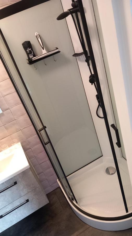 B&B T'Butefjild De Falom 外观 照片