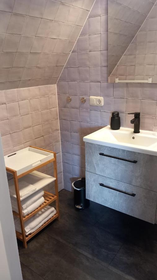 B&B T'Butefjild De Falom 外观 照片